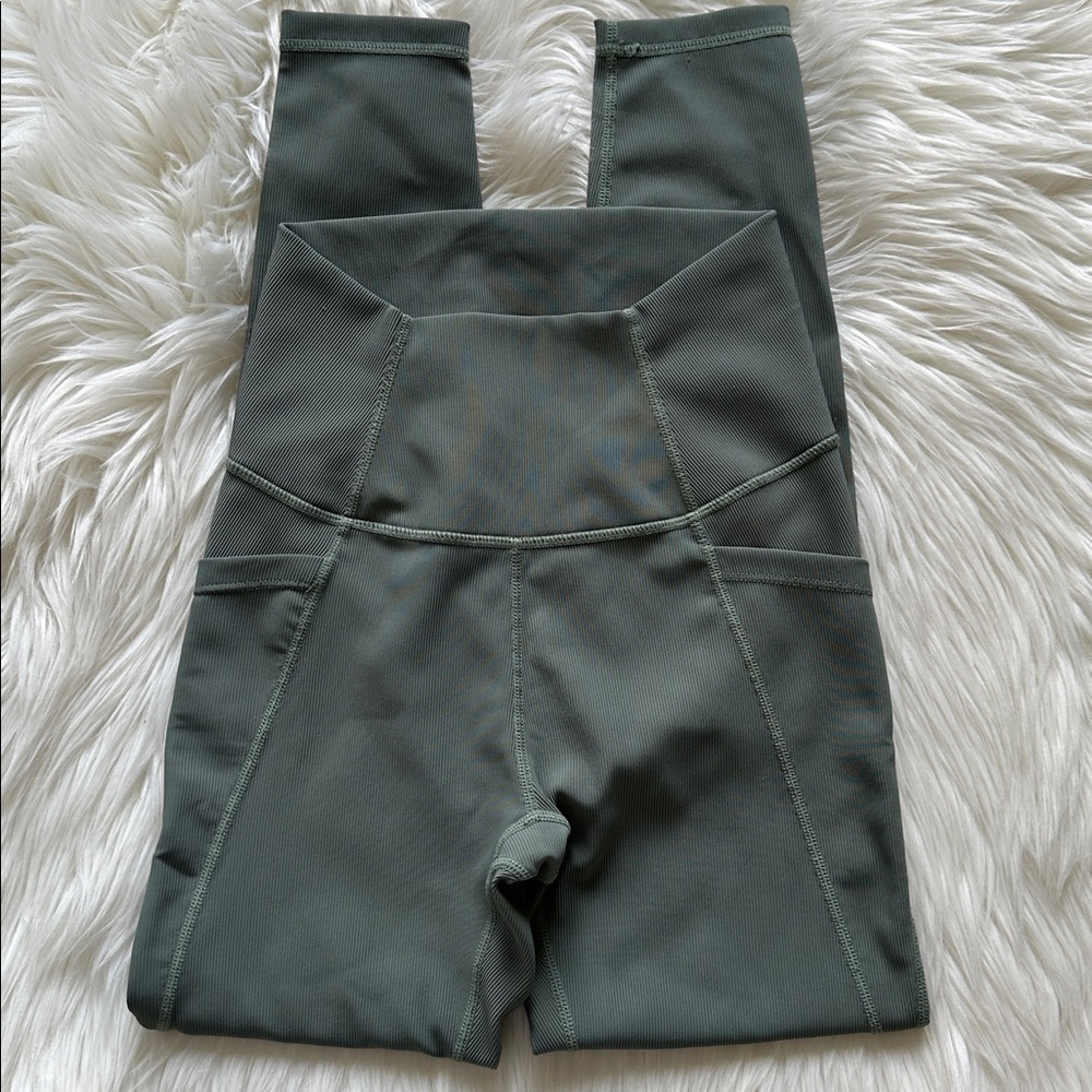 WILO Base Ribbed 7/8 Legging - Picture 3 of 6
